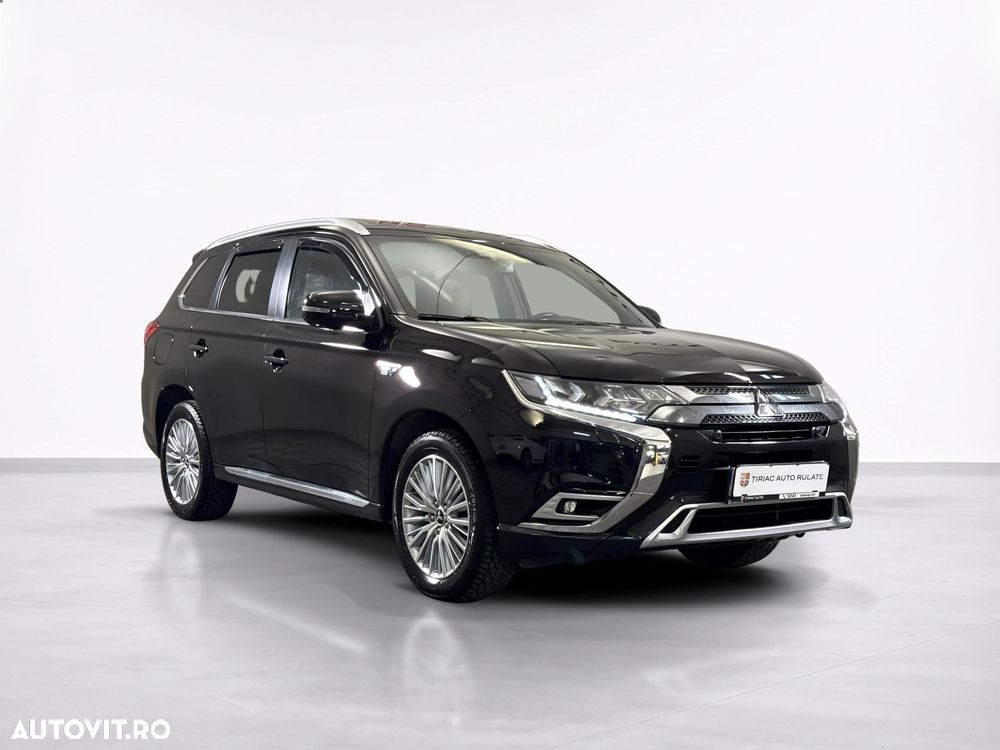 Mitsubishi Outlander - 8