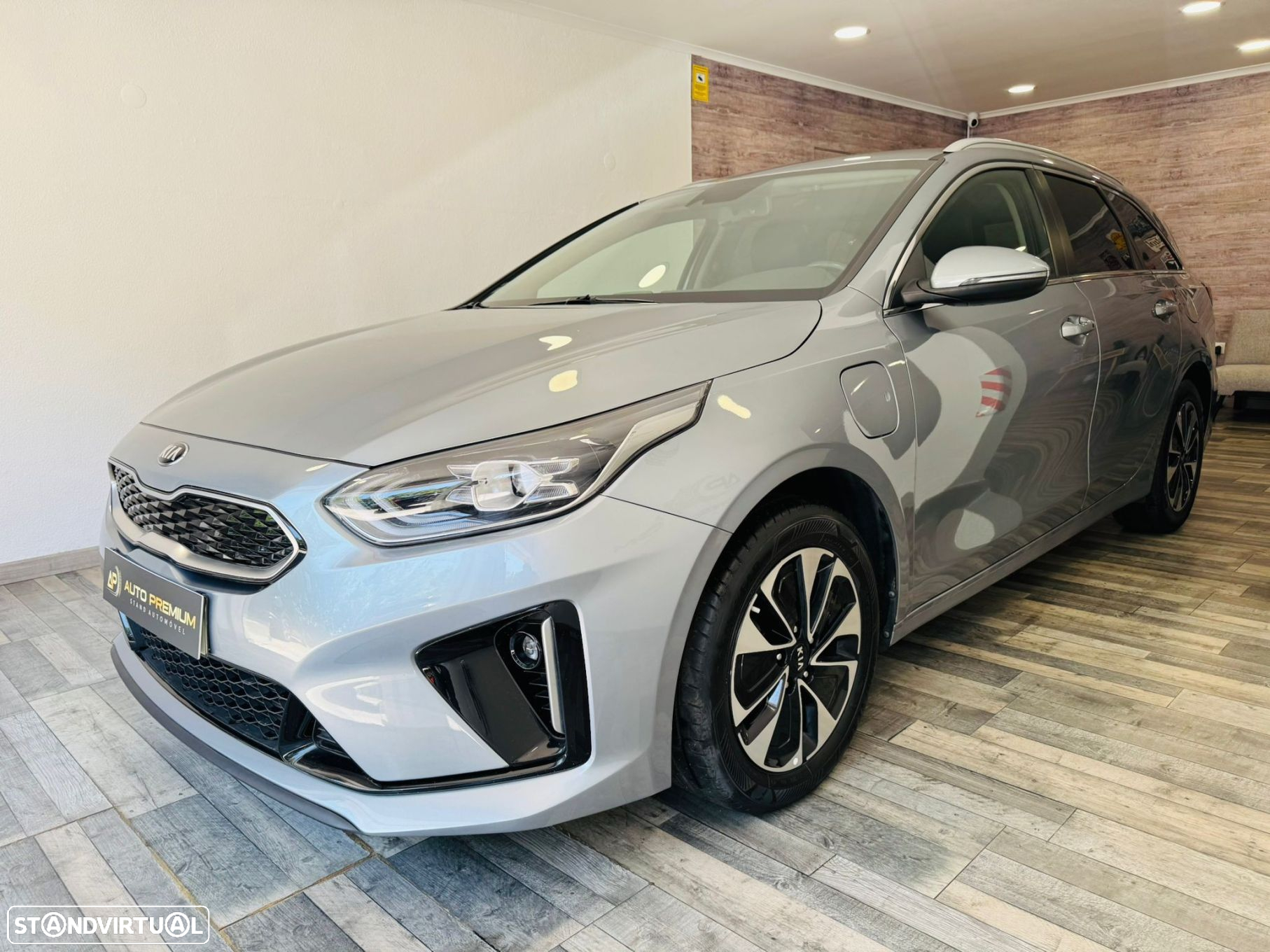 Kia Ceed SW 1.6 GDi PHEV Tech 6DCT - 3