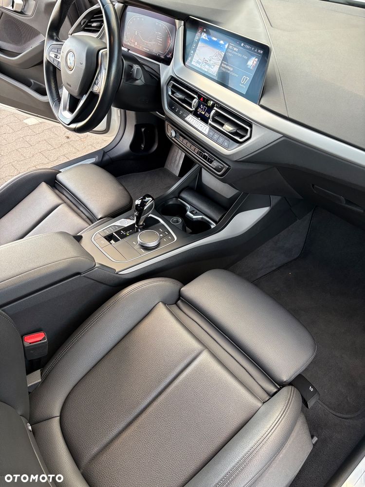 BMW Seria 2 218i - 16