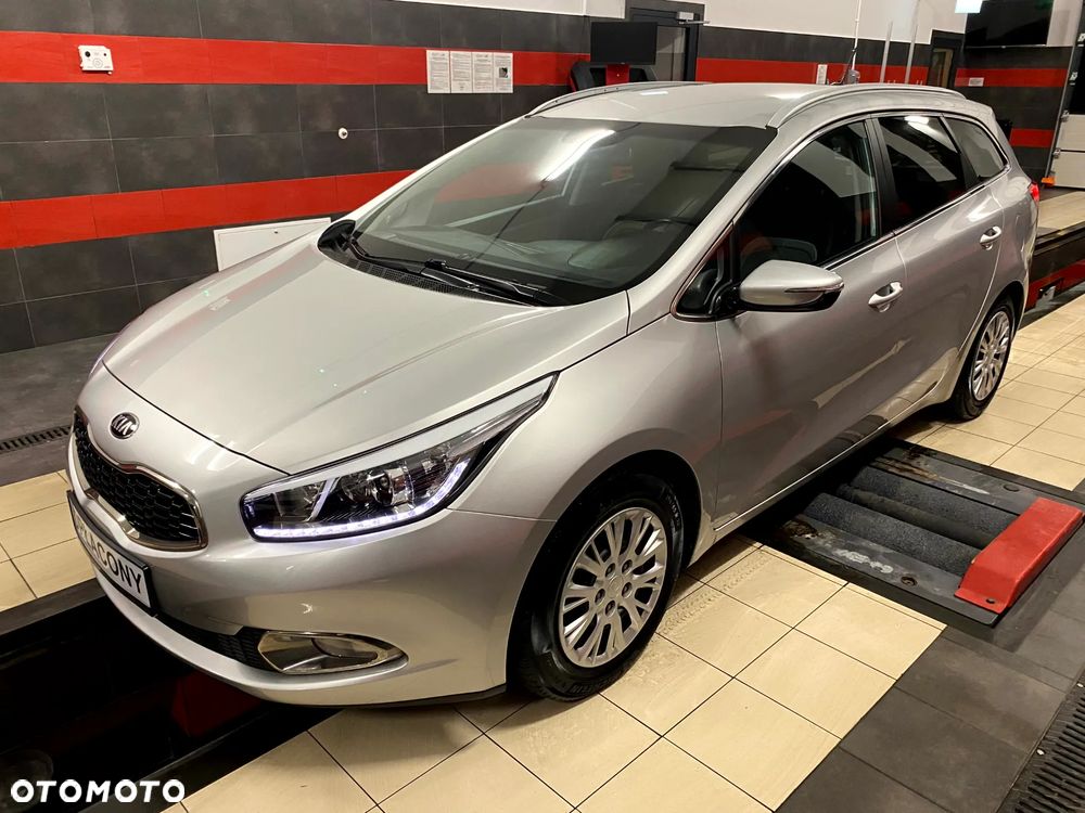 Kia Ceed 1.6 GDI Platinum Edition - 10