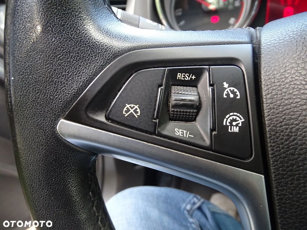 Opel Astra 1.7 CDTI DPF ecoFLEX Start/Stop 99g Innovation - 30