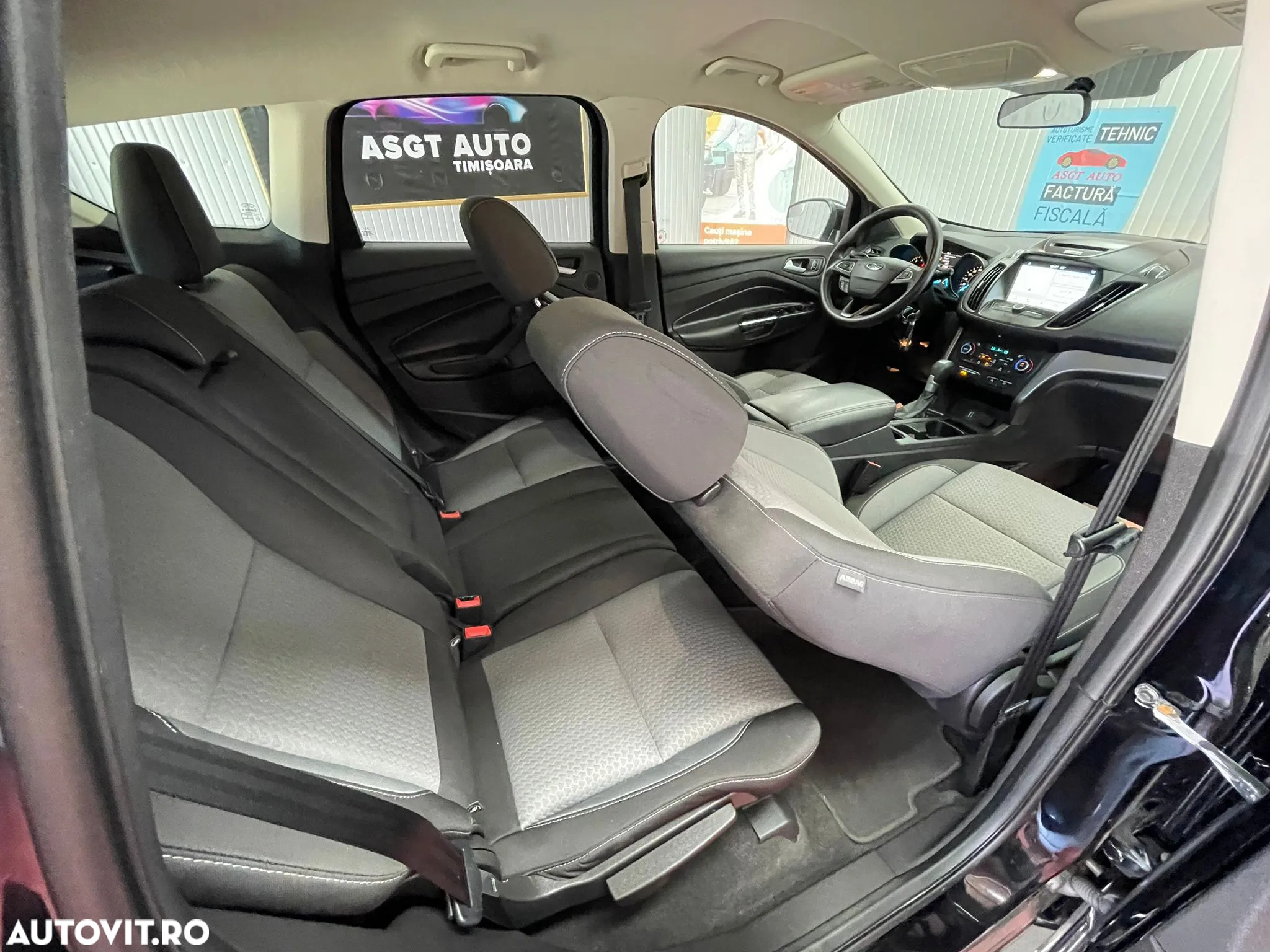 Ford Kuga - 15