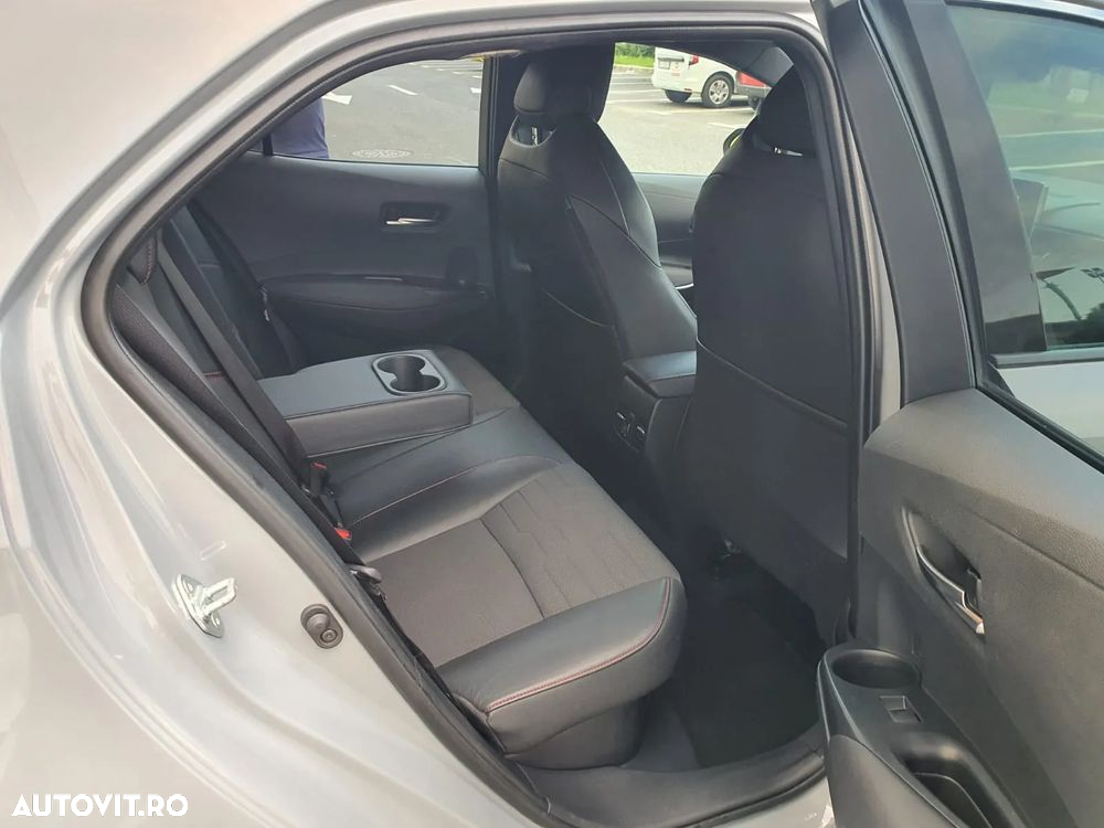 Toyota Corolla 2.0 HSD Exclusive - 12