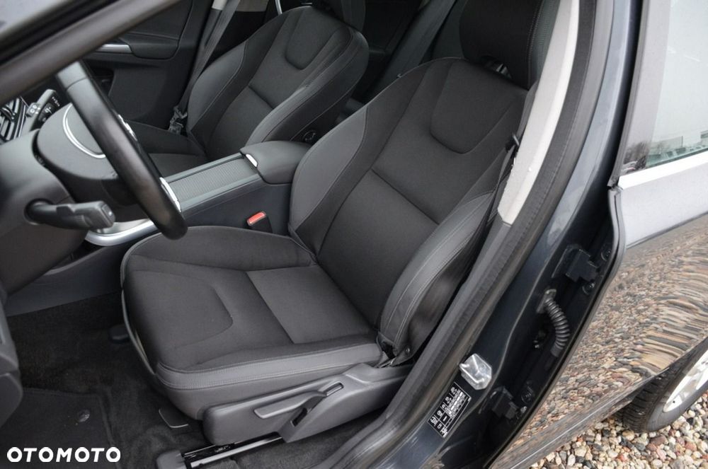 Volvo XC 60 - 23