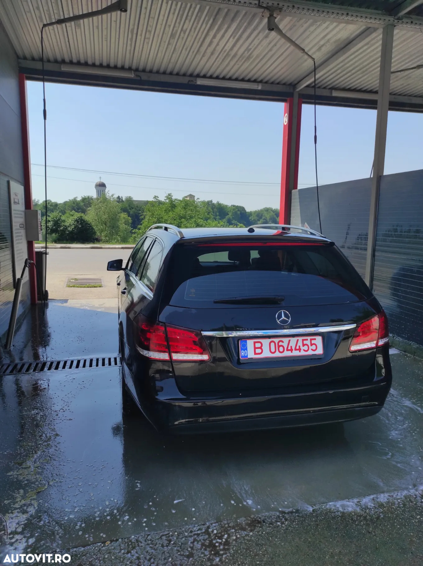 Mercedes-Benz E - 5