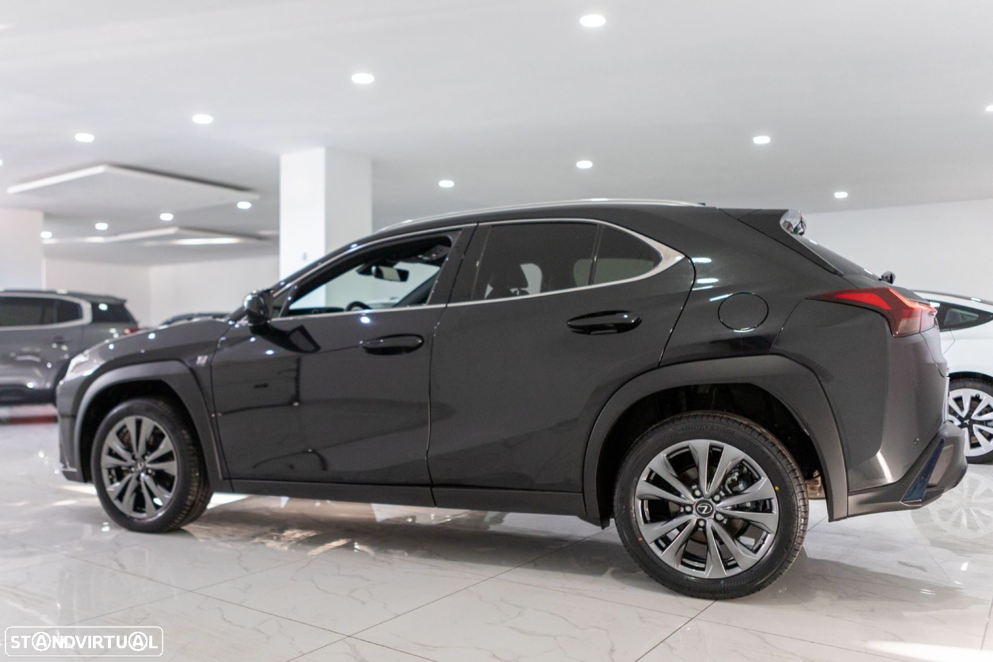Lexus UX 250h F Sport - 7