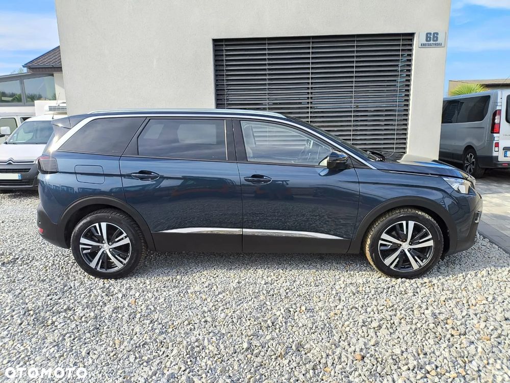 Peugeot 5008 - 9