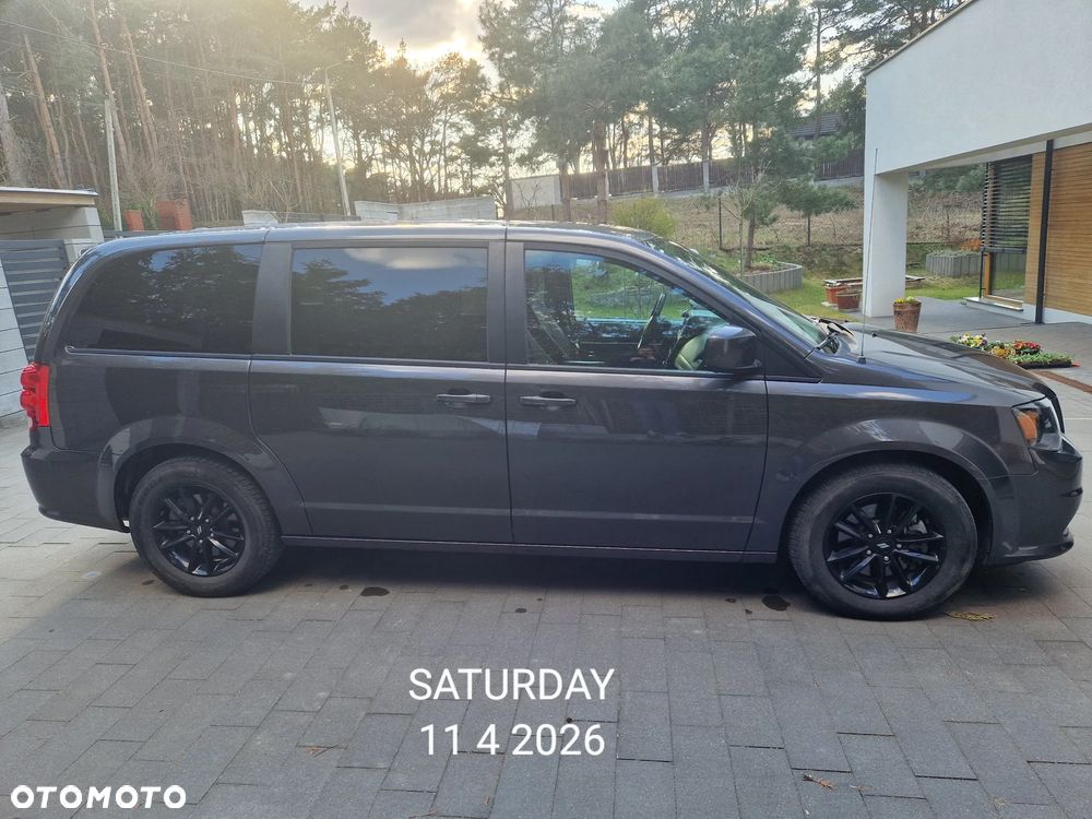 Dodge Grand Caravan 3.6 R/T - 4