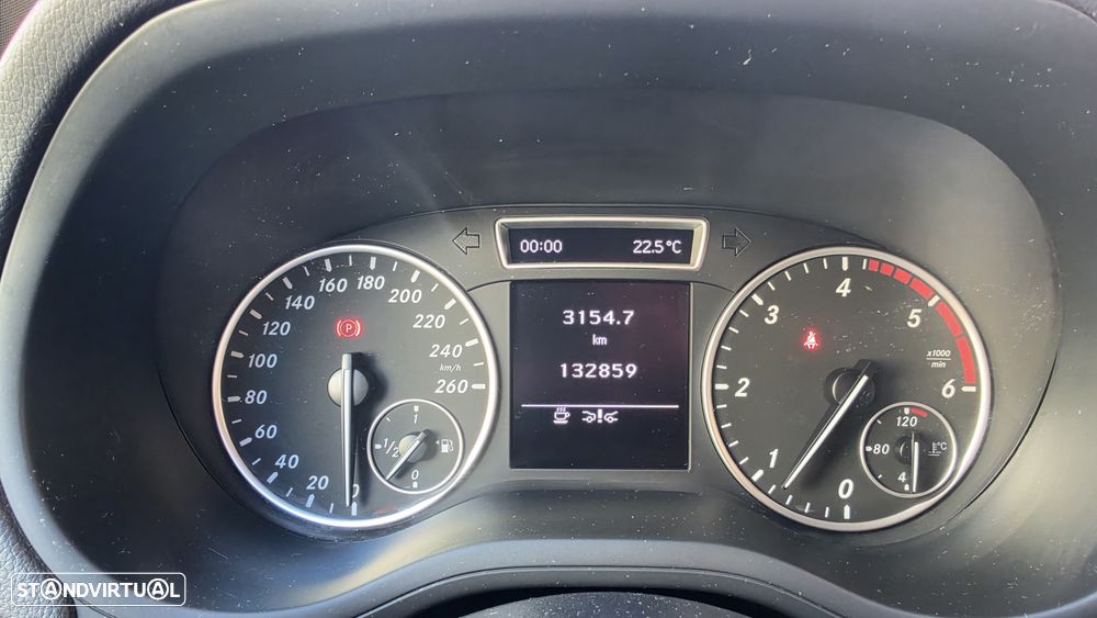 Mercedes-Benz B 180 CDi BlueEfficiency - 31