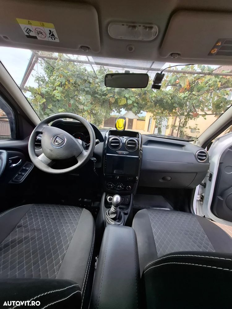 Dacia Duster 1.5 dCi 4x4 Laureate - 6