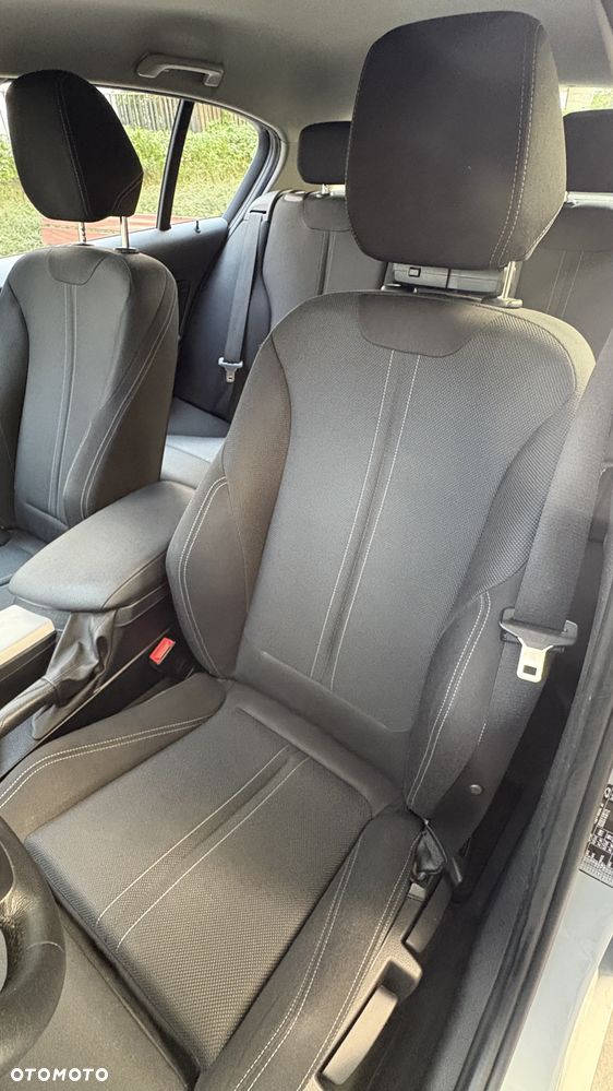 BMW Seria 1 118d - 22