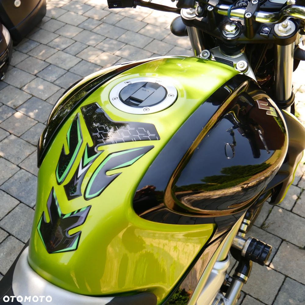 Suzuki Gladius - 22