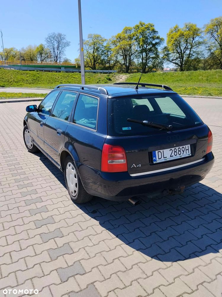 Audi A2 1.6 - 4