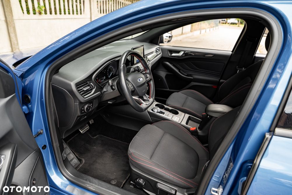 Ford Focus 1.5 EcoBlue Start-Stopp-System ST-LINE - 18