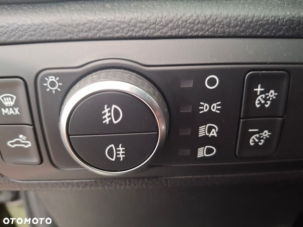 Volkswagen Amarok - 37