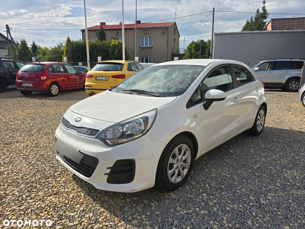 Kia Rio 1.2 Business Line - 10