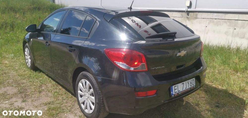 Chevrolet Cruze 1.8 Base - 31