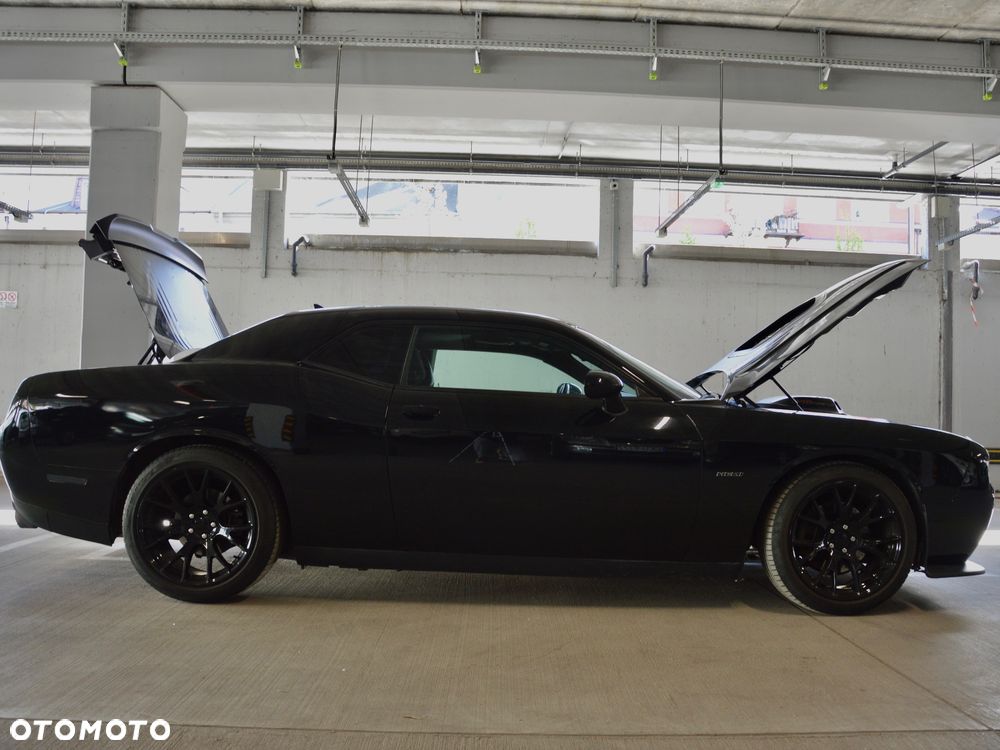 Dodge Challenger - 23
