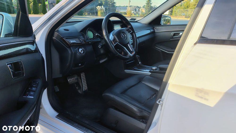 Mercedes-Benz Klasa E - 9