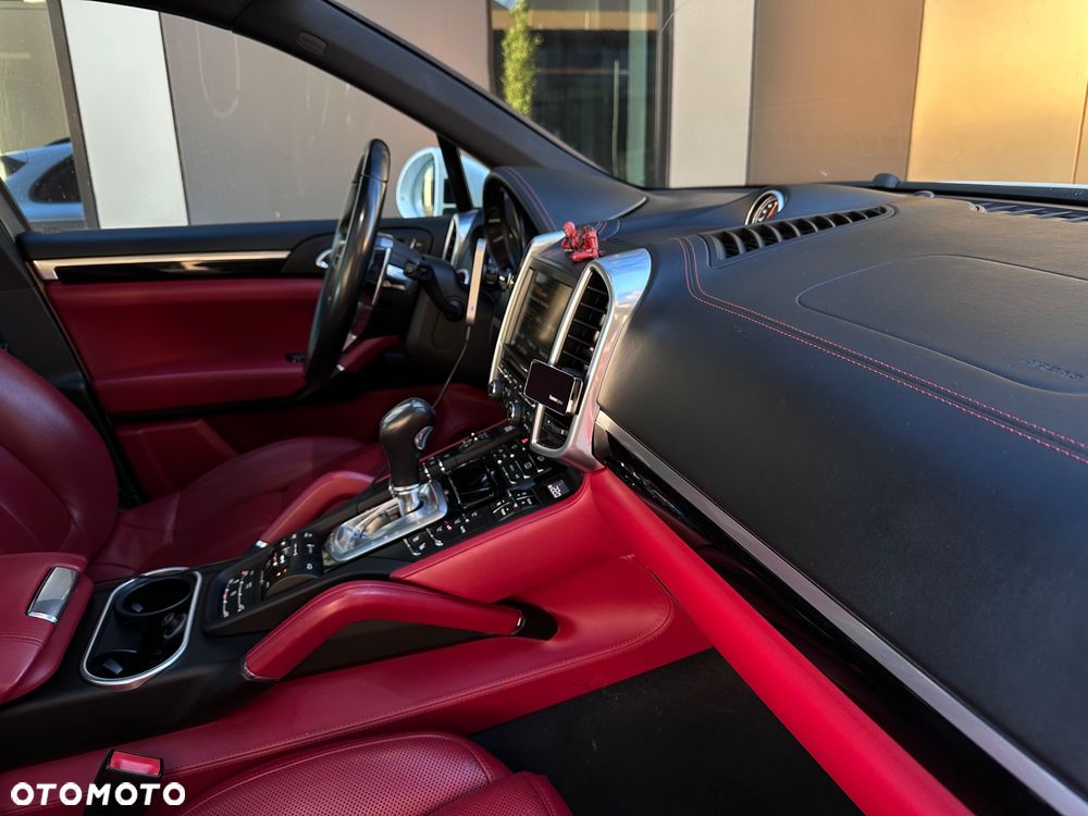 Porsche Cayenne S Diesel - 19