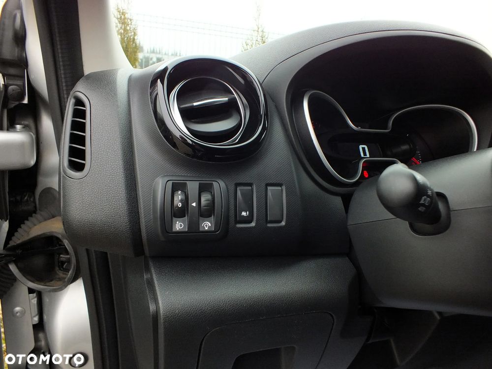 Renault Trafic 2.0dci L2H1 Brygadówka 6 osobowy - 13