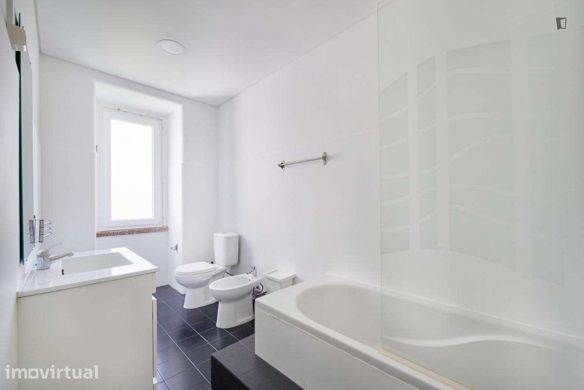 Quarto - localizado em Alameda Lisbon - Grande imagem: 3/56