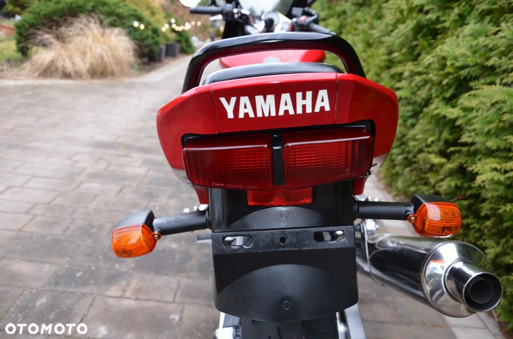 Yamaha FZS - 14