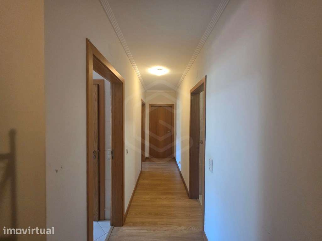 Apartamento T2, estacionamento interior, Faro, Algarve - Grande imagem: 2/37
