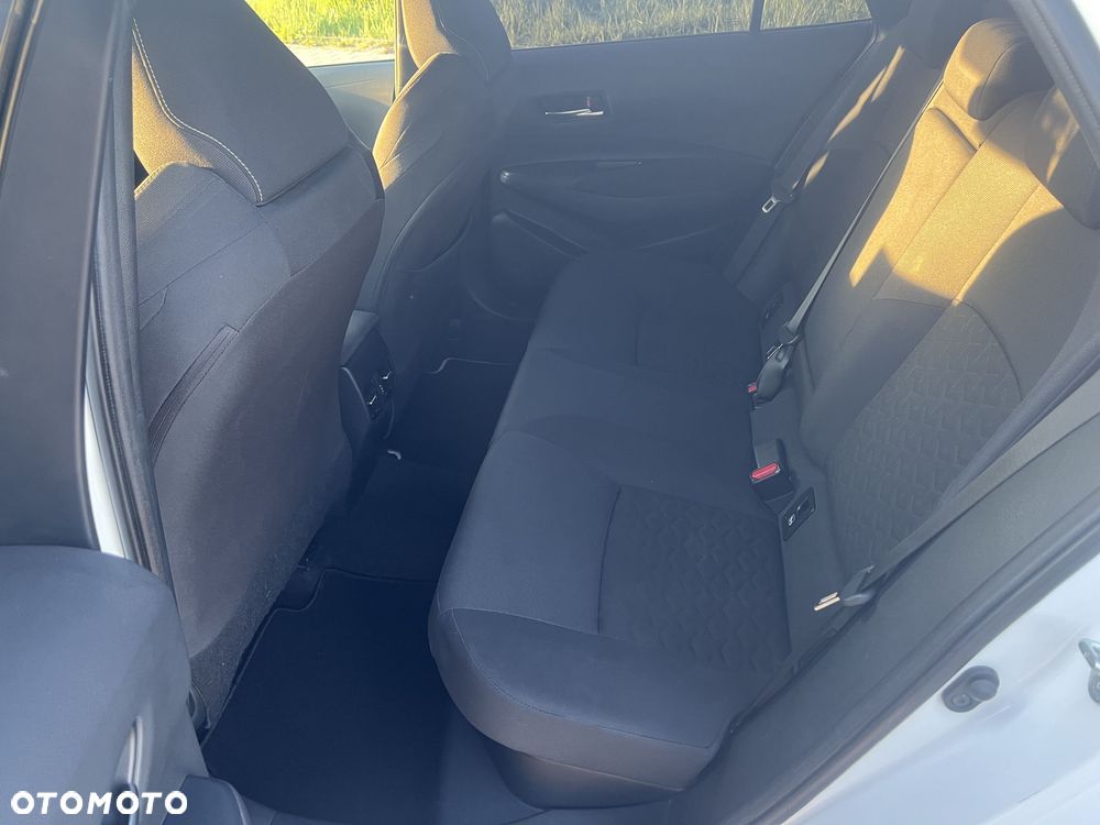 Toyota Corolla - 11
