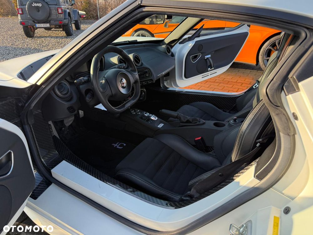 Alfa Romeo 4C 1.8 TBi - 25