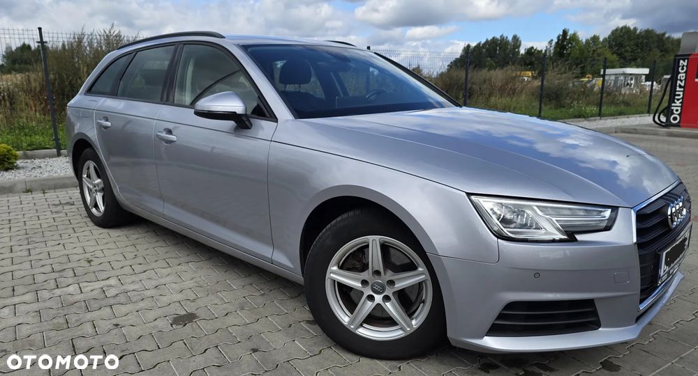 Audi A4 Avant 2.0 TDI S tronic - 4