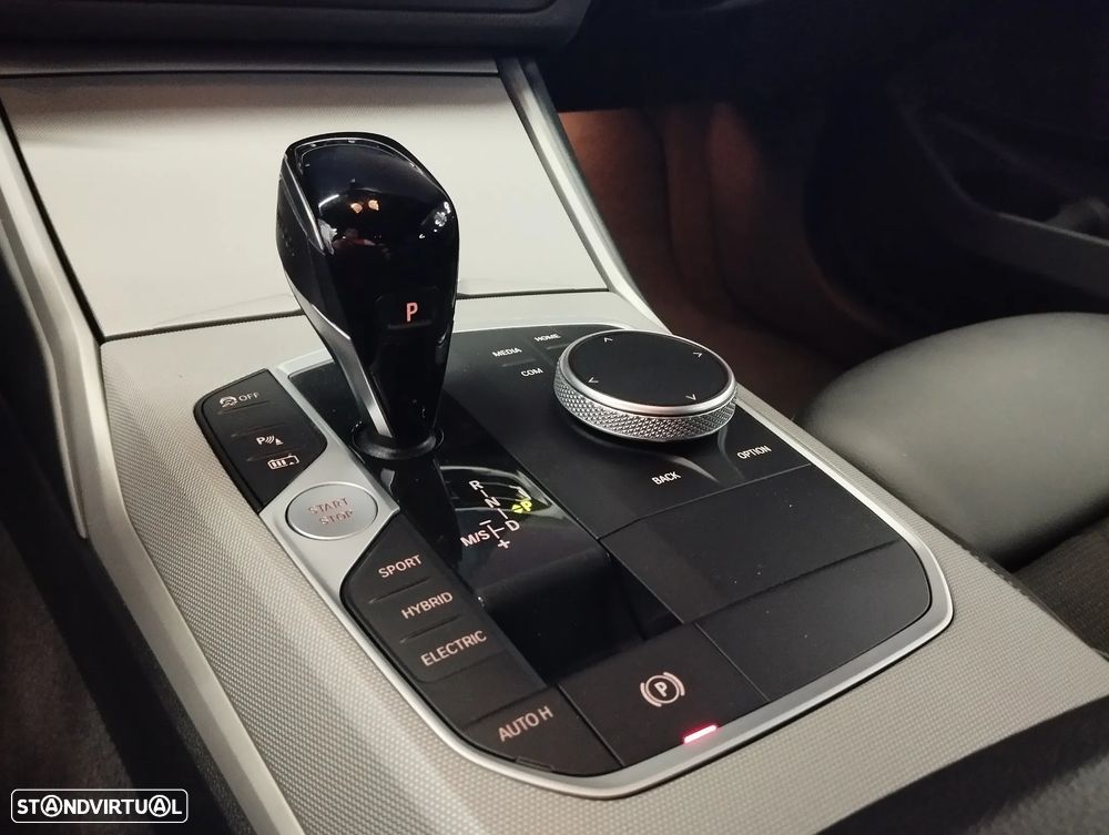 BMW 320 e Auto — fotografia 35
