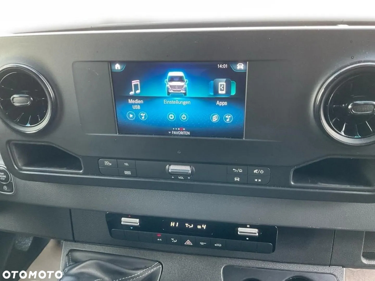 Mercedes-Benz Sprinter - 21