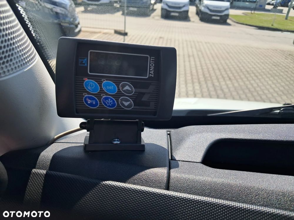 Iveco Daily - 18