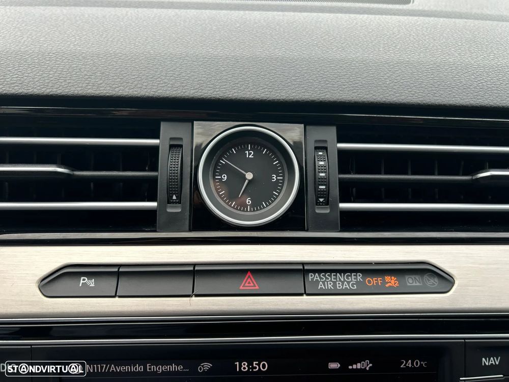 VW Passat Variant 1.6 TDI Highline DSG - 25