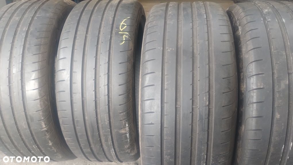225.40.18 Dunlop dostępne dwie sztuki - 1