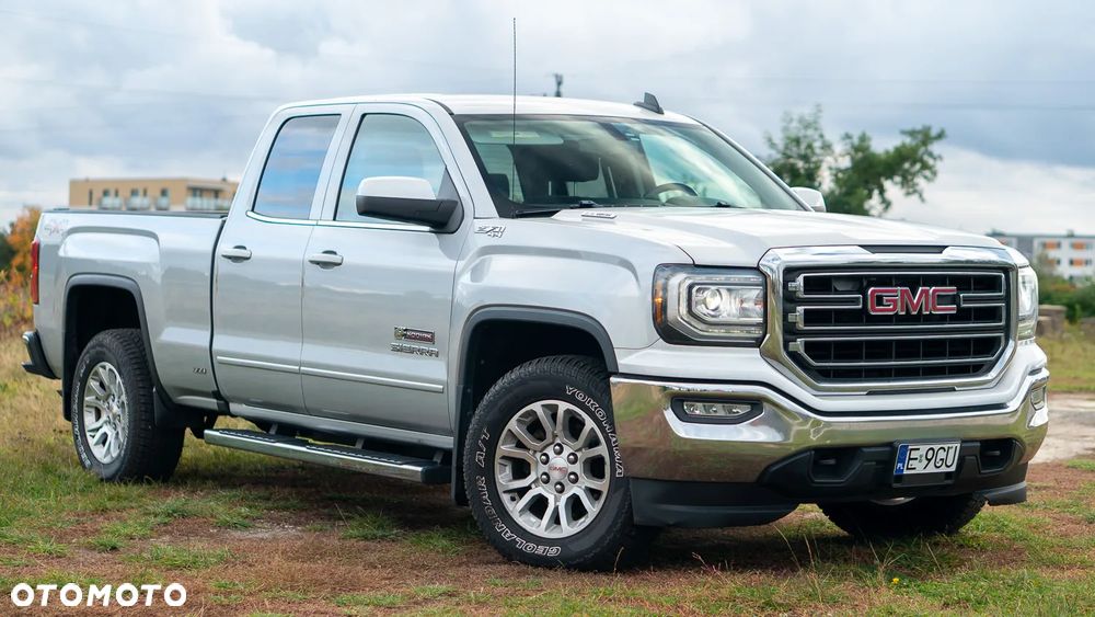 GMC Sierra - 35
