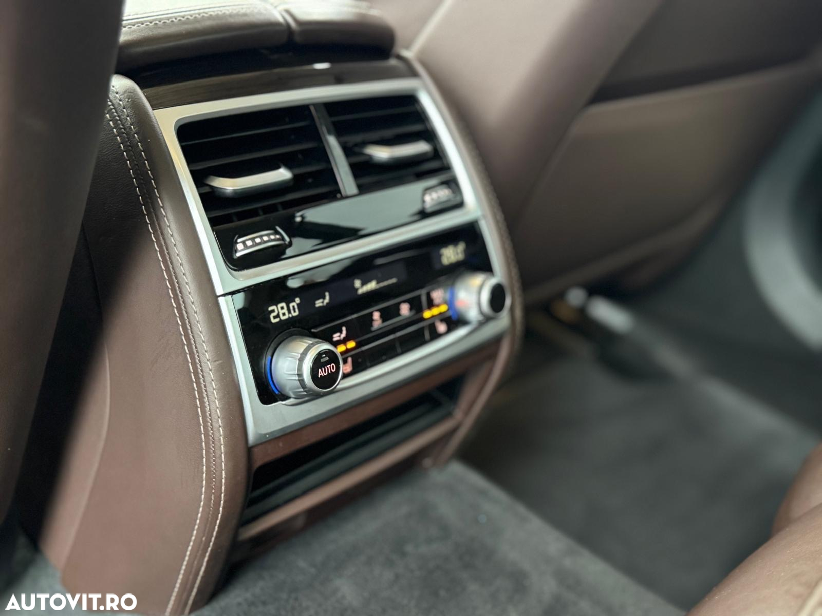 BMW Seria 7 740Ld xDrive - 24