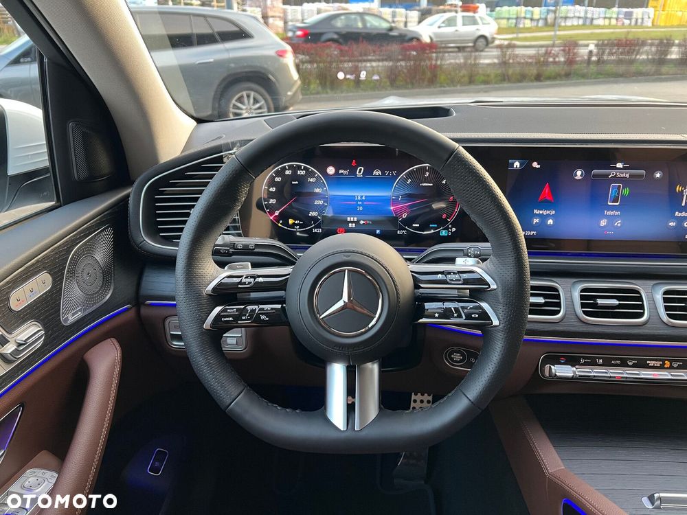 Mercedes-Benz GLS - 15