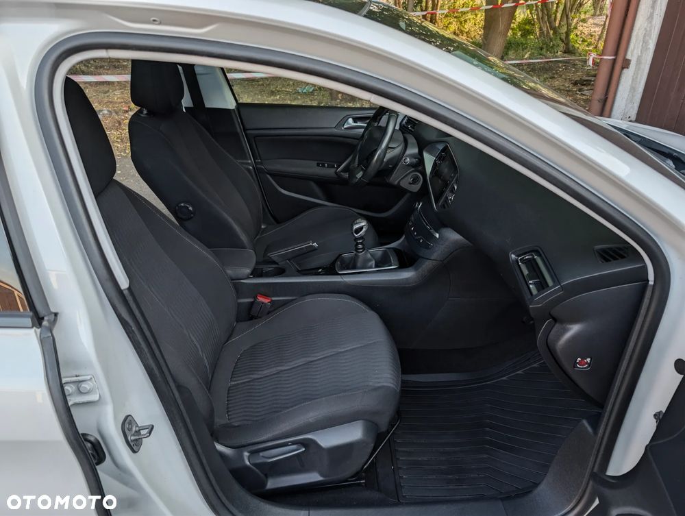 Peugeot 308 - 11