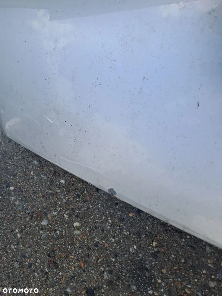 Mitsubishi Colt Z30 VI błotniki kod lakieru 21H - 21