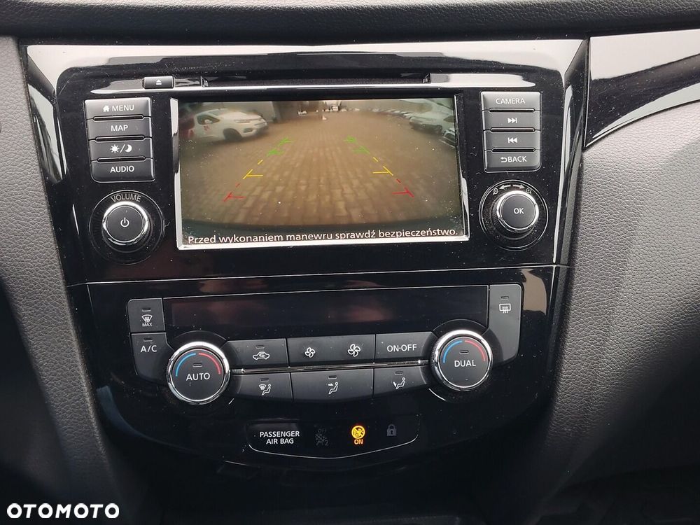 Nissan Qashqai 1.3 DIG-T N-Connecta - 21