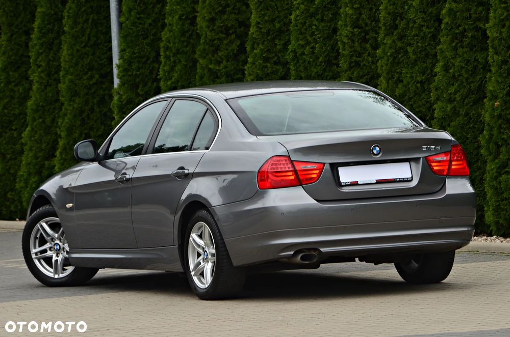 BMW Seria 3 318d - 25