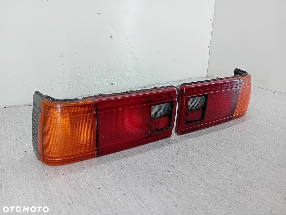 LAMPY TYŁ KOMPLET NISSAN SUNNY B11 ( 82-87 ) SEDAN - 6