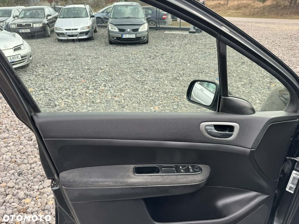 Peugeot 307 1.6 HDI Trendy - 10