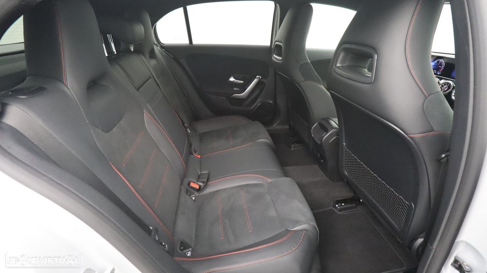 Mercedes-Benz A 250 e AMG Line - 28
