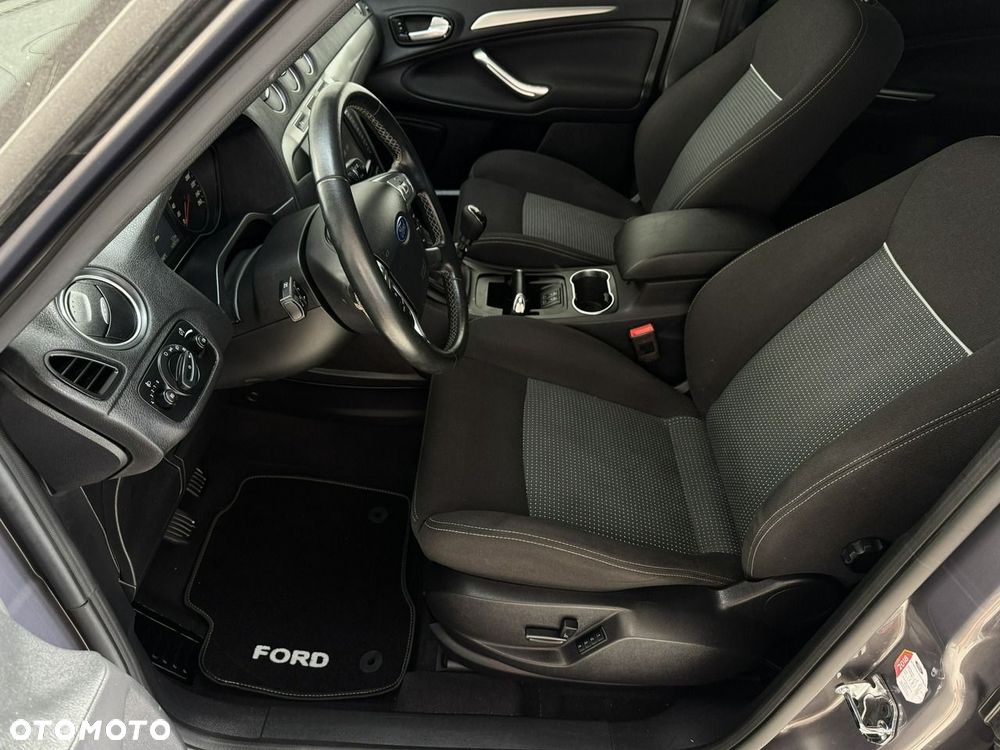 Ford S-Max 2.0 TDCi DPF Titanium - 17