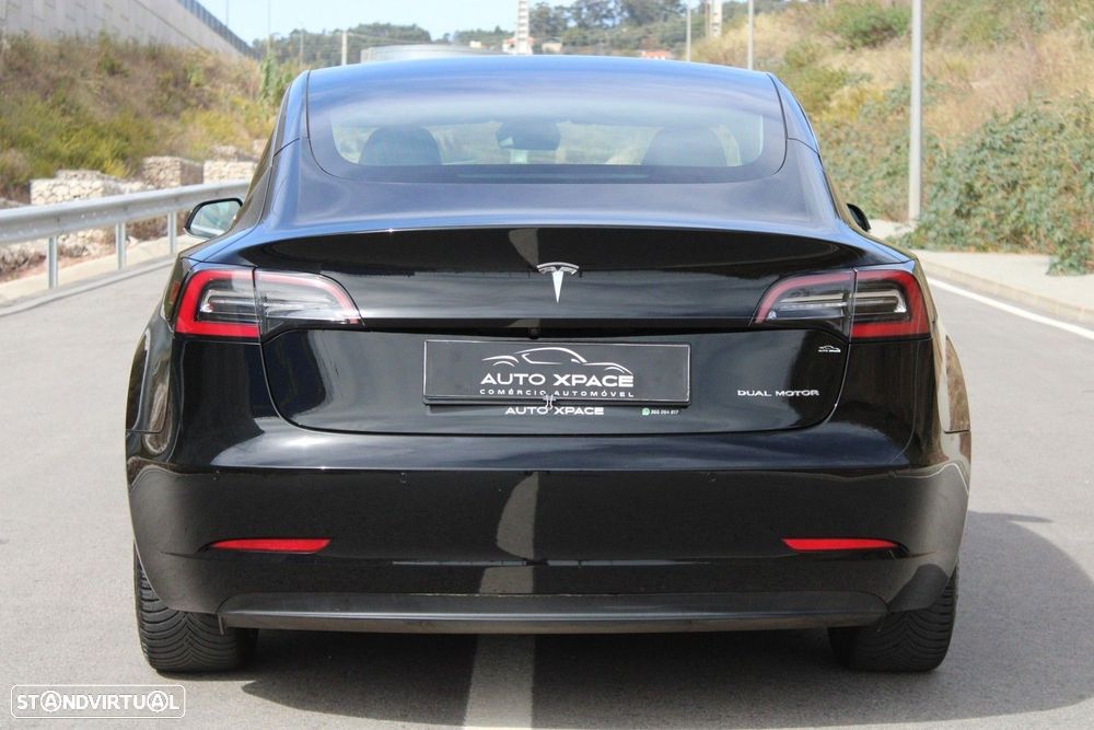 Tesla Model 3 - 13