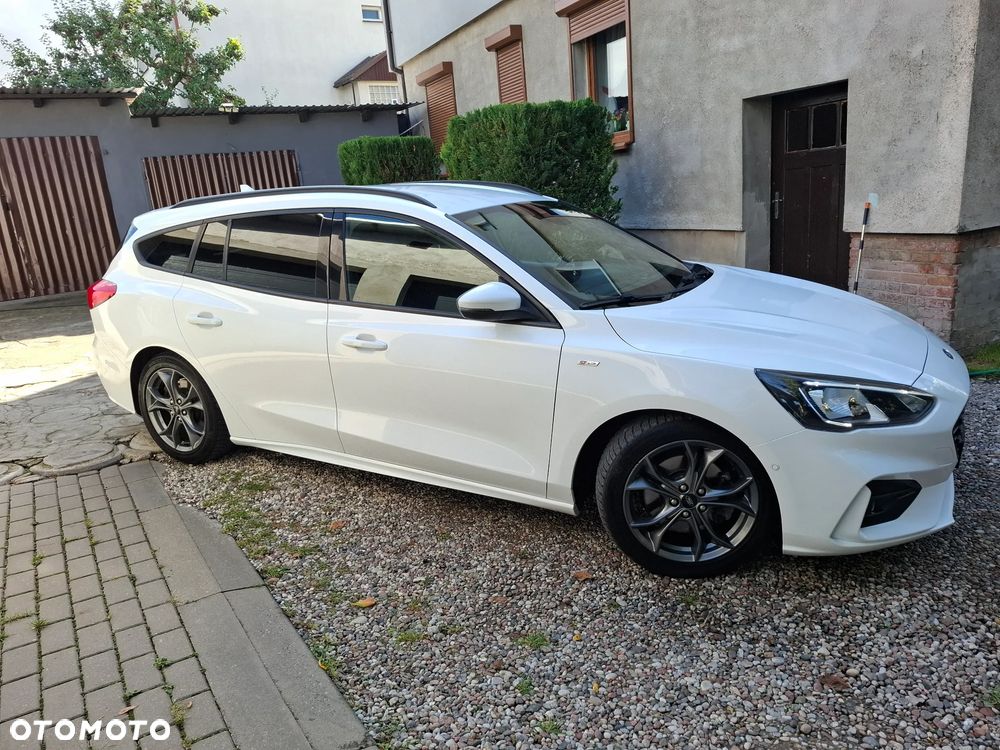 Ford Focus 2.0 EcoBlue STart-Stopp-System ST-LINE - 36