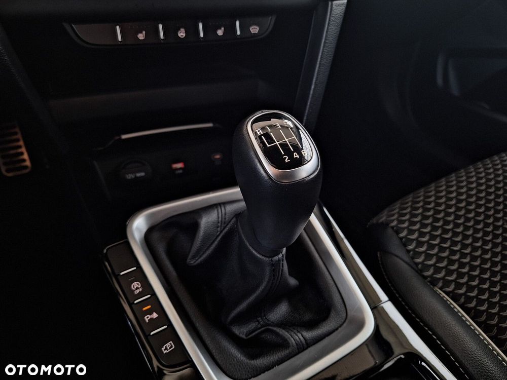 Kia Ceed 1.5 T-GDI Business Line - 39